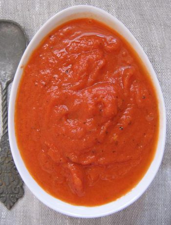 Aromatingas pomidorų padažas - bulviukose.lt