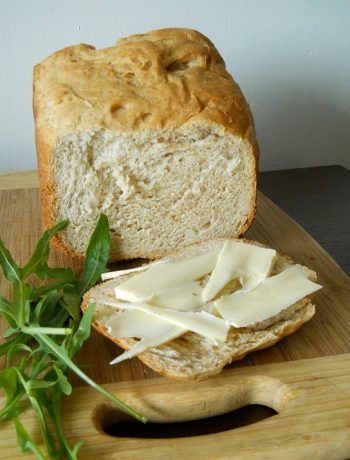 Medaus - garstyčių duona - bulviukose..lt