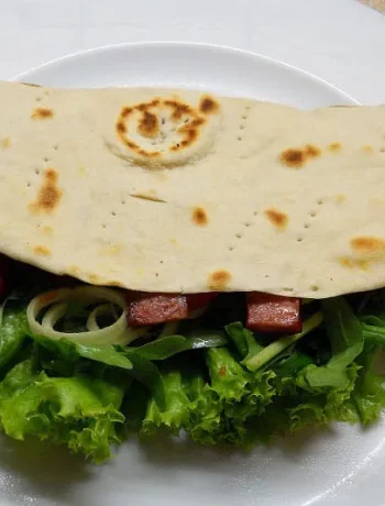 Piadina su įdaru