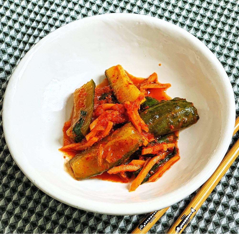 Agurkų kimči puikus užkandis prasidėjus agurkų sezonui