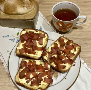 Sumuštiniai su kumpeliu