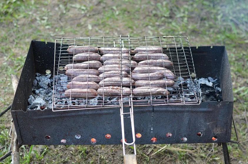 Naminės bebrienos dešrelės - bulviukose.lt
