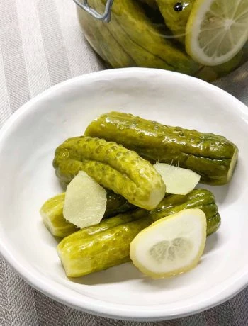 Marinuoti agurkai su imbieru