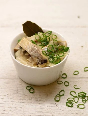 Silkė-marinuota-dūminio-alaus-acto-marinate