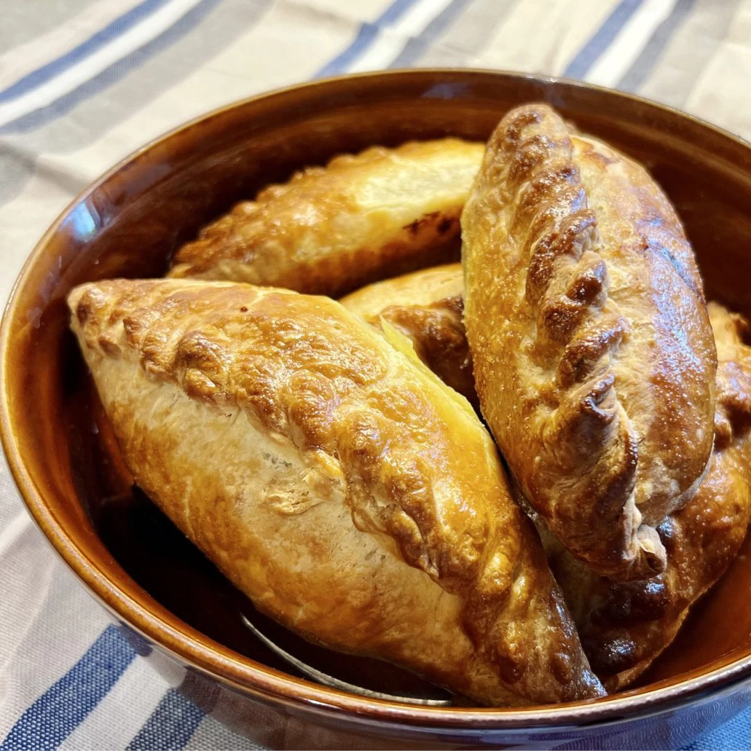 Kibinai su kiauliena